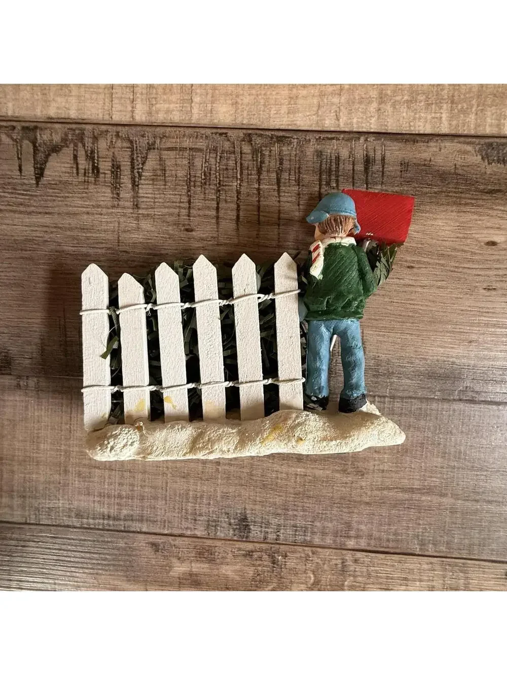 Santa's‎ Workbench BOY SELLING WREATH 2001